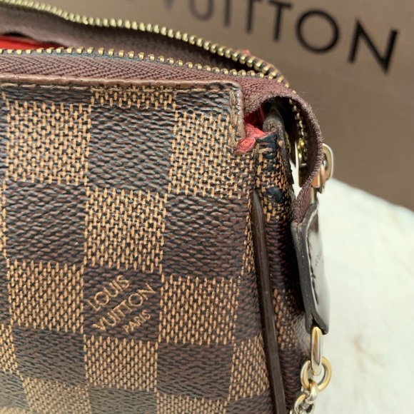 ♦️SOLD♦️ Authentic Louis Vuitton Eva Clutch - Picture 6 of 13